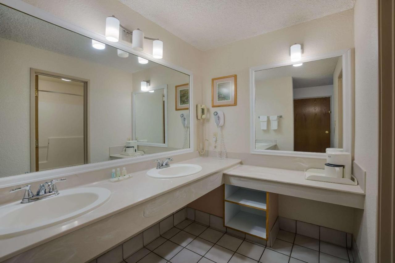 Suburban Studios Canon City Zewnętrze zdjęcie